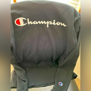 Champion Size Medium Long Sleeve